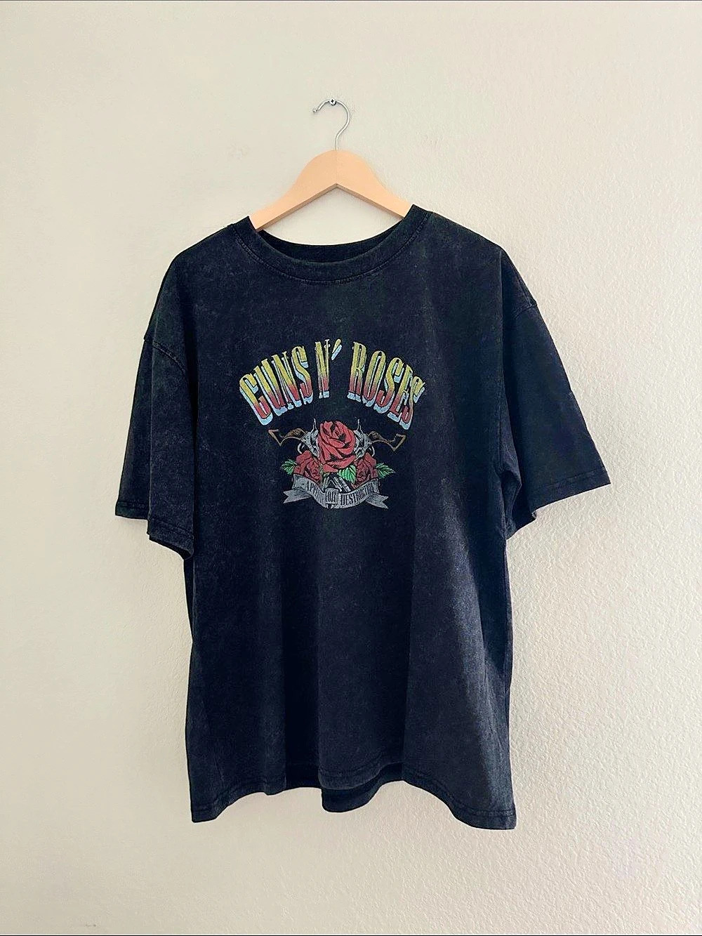 NWOT Guns N' Roses Graphic T-Shirt